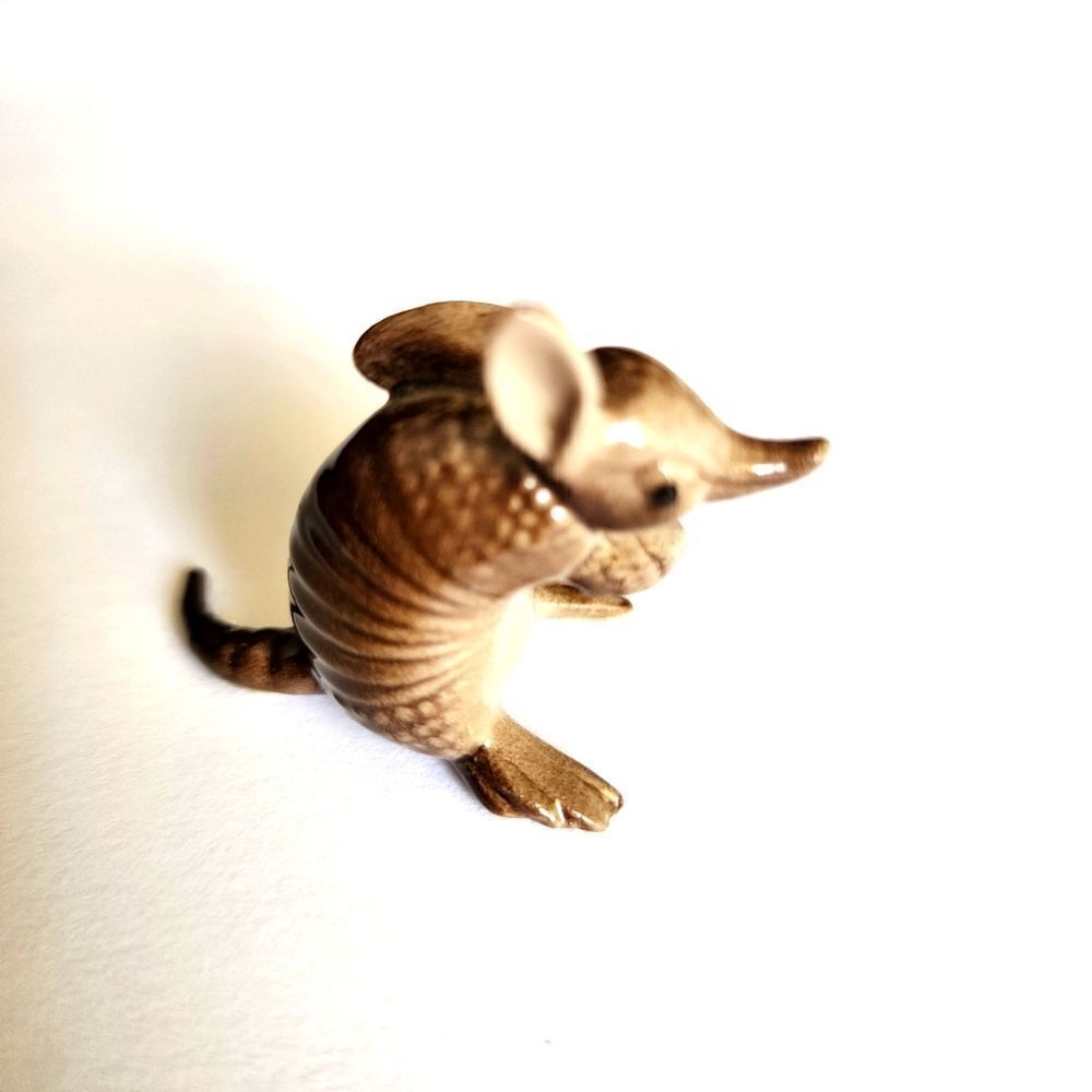 Vintage Hagen Renaker Fine Bone China Miniature Armadillo